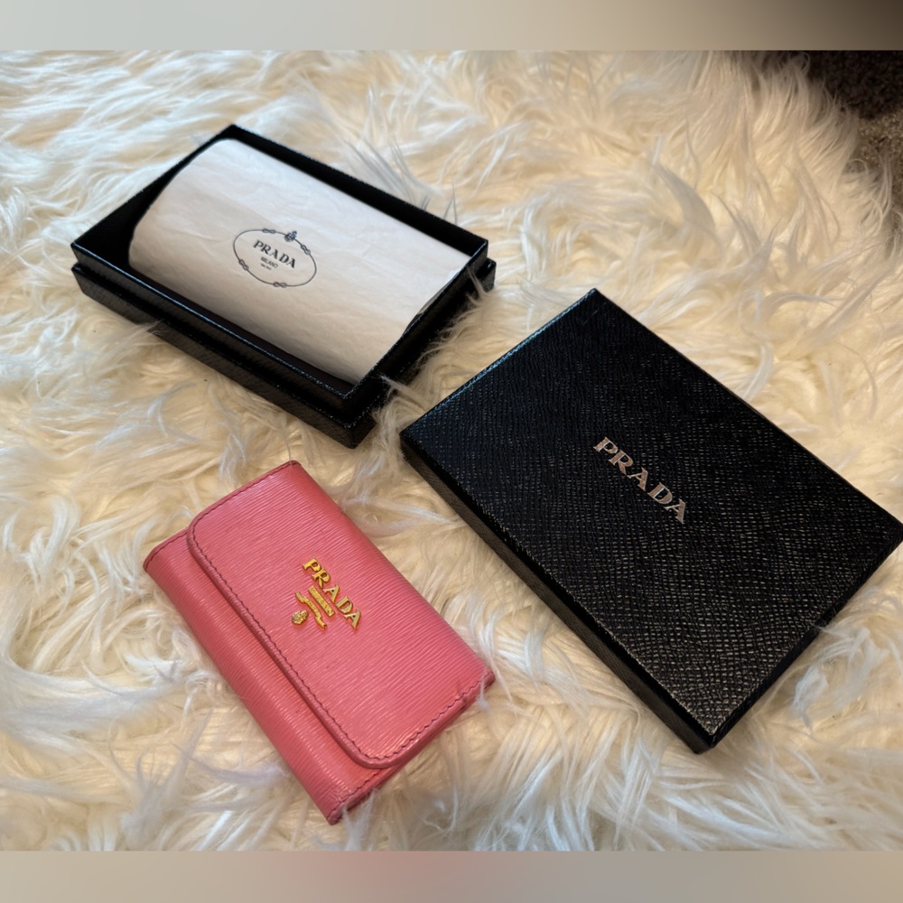 PRADA KEY HOLDER - Picture 2 of 4